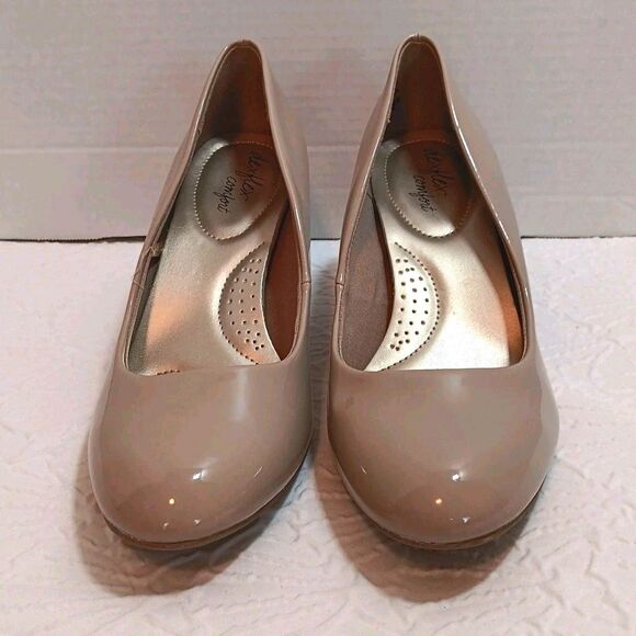 Dexflex Comfort Nude Beige Patent Leather Look Sz 9.5 Cushioned 30in Heel - Picture 1 of 10